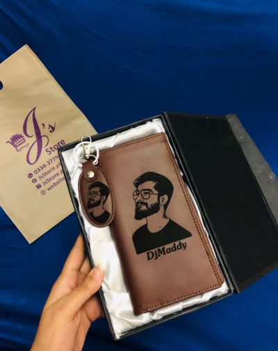 Name And Picture Engraved Gents Long Wallet & Keychain Gift Set. A unique gift for Unique men. Packaged beautifully to save you from the hassle of gift wrapping.