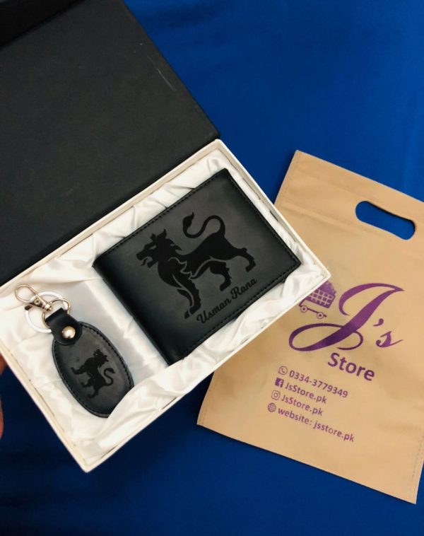 The product image shows a "Name & Picture Engraved Leather Wallet & Keychain Gift Set" with a lion engraving. The wallet and keychain are made of high-quality leather and are personalized with the recipient's name and an engraved lion picture.