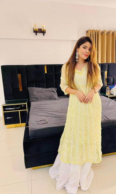 As fresh as a lime, Sahar excluding the same freshness in our Lucknowi Chikankari Kalidaar Lime