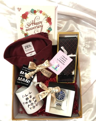 Love & Elegance Anniversary Box - A beautifully curated gift box perfect for celebrating love and anniversaries.