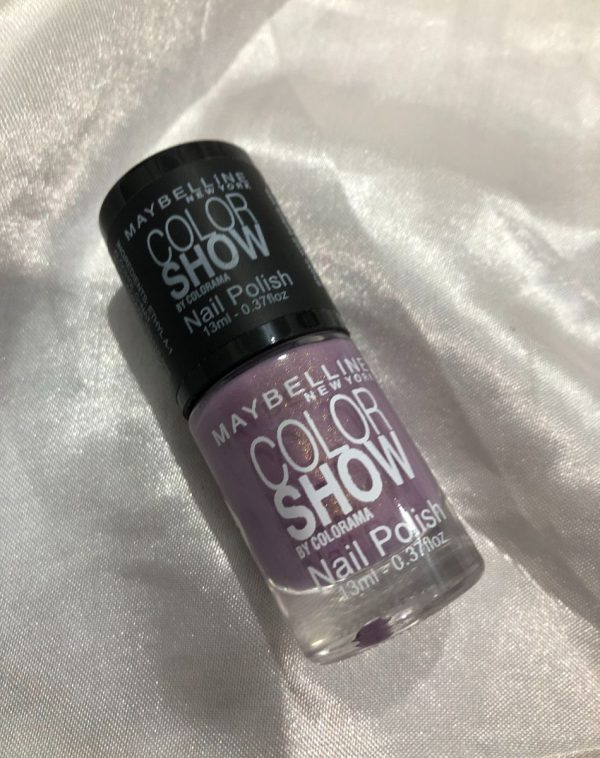 Maybelline Color Show nail polish in lilac, pastel purple nail polish, long-lasting manicure, cruelty-free beauty, Maybelline.