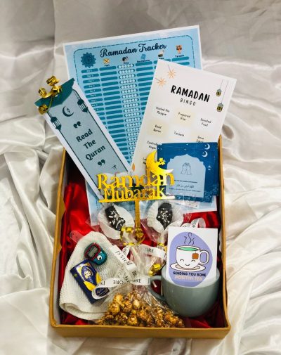 Ramadan Good Deeds Box: Enhance your Ramadan with a tracker, Bingo card, Quran tools, prayer aids, and delightful treats.