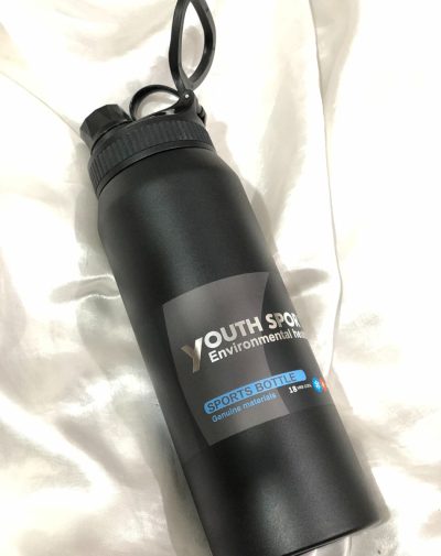 Black 18-Hour Insulated Sports Bottle by J's Store, featuring a sturdy design and attached carabiner clip.