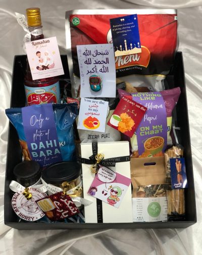 Premium Fasting Feast Ramadan Box by J’s Store – includes RoohAfza, Dates, Organic Honey, Digital Tasbeeh, and more.